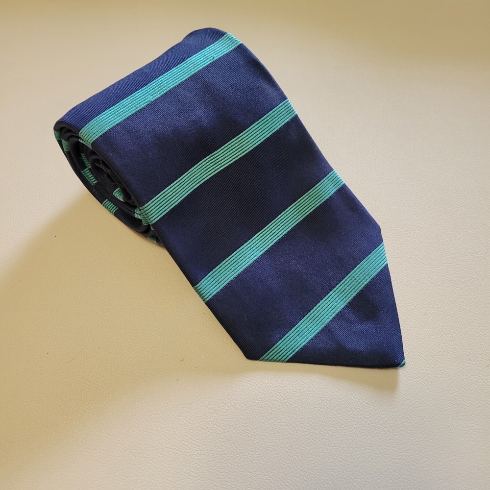 BROOKS BROTHERS MEN'S TIE NAVY BLUE/STRIPED Width: 3.75" Length:‎ 58"